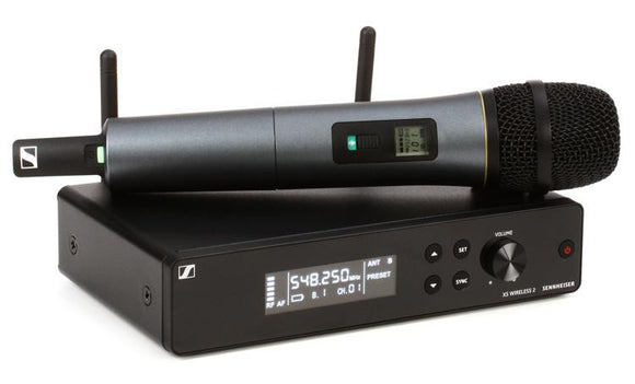 Sennheiser XSW 2-835 Handheld Wireless System with e835 Capsule and True Diversity Receiver - A Range (548-572 MHz)